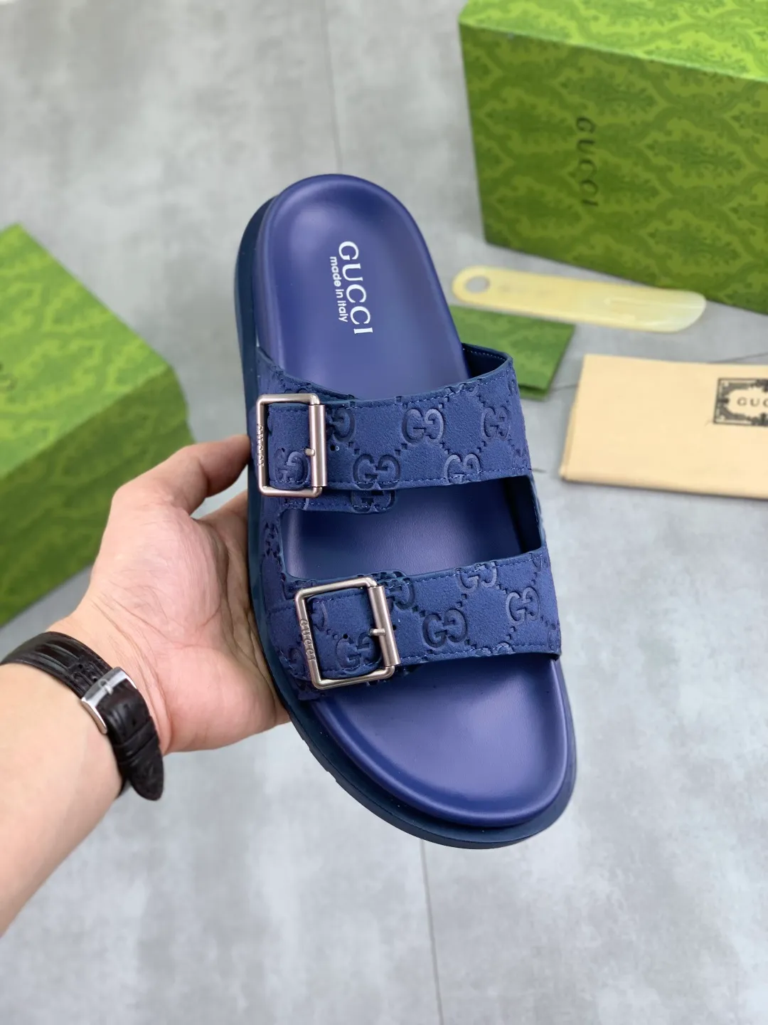 Men's Men's Shoes💰P340💰[New Style]🎁🎁🎁 High-quality GUCCI new casual slippers for the Year of the Snake, original official website, perfect workmanship, transmitting a kind of noble luxury, sublimating its definition of luxury in Gucci's high-end extraordinary craftsmanship. Original Gucci double G combination outsole, code number: 38-44 (45 customized)